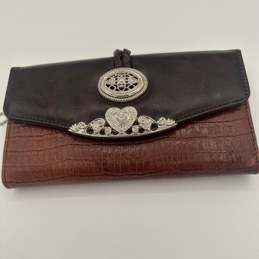 Rustic Heart & Concho Faux Leather Wallet – Boho Cowgirl Vibes🤠